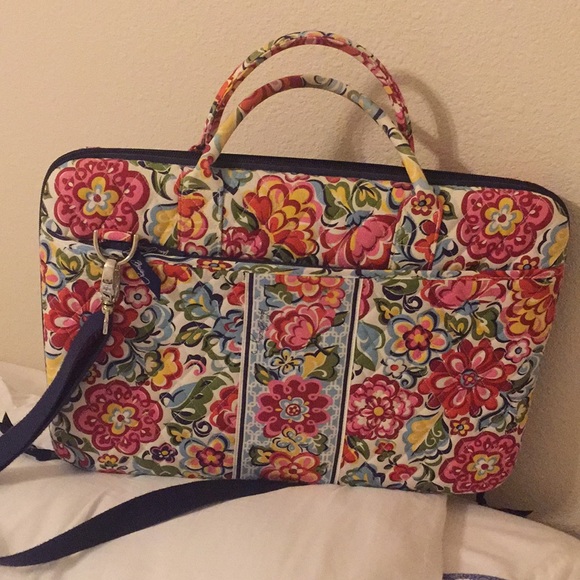 Adorable Vera Bradley Laptop Case - Picture 4 of 5